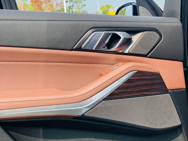 BMW X7 — Фото автомобиля 27