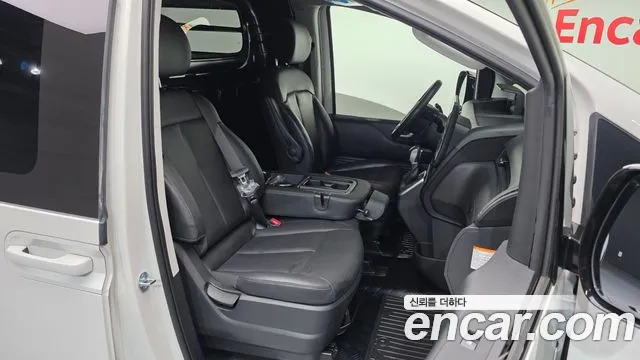 Hyundai Staria — Фото автомобиля 17