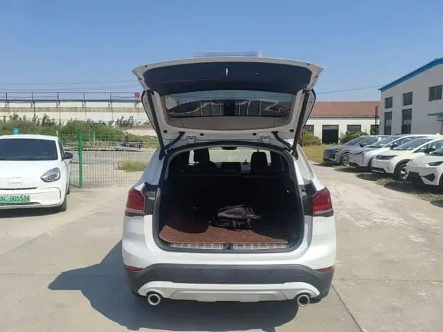 BMW X1 — Фото автомобиля 18