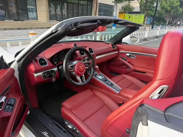 Porsche 718 — Фото автомобиля 4