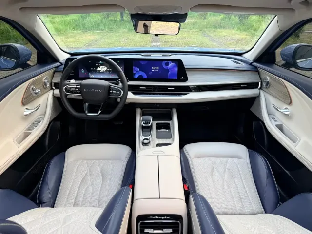 Chery Arrizo 8 — Фото автомобиля 6