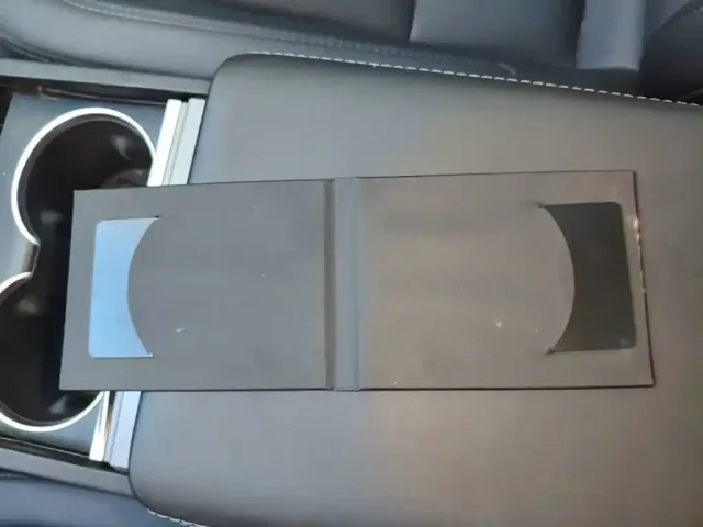 Tesla Model 3 2025 Model Year Facelift Rear-Wheel Drive — Фото автомобиля 8