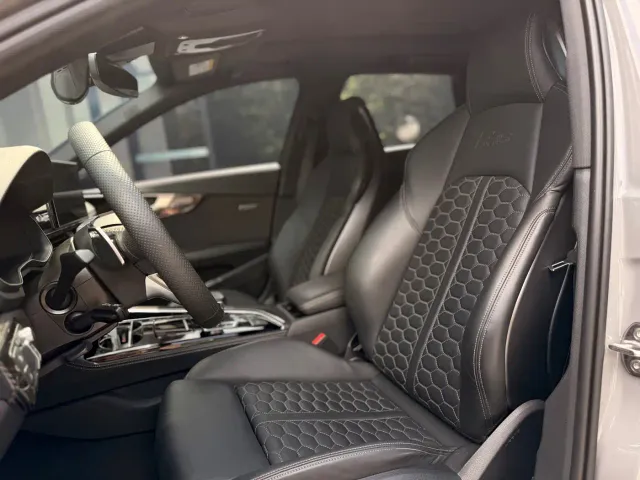 Audi RS 4 — Фото автомобиля 18