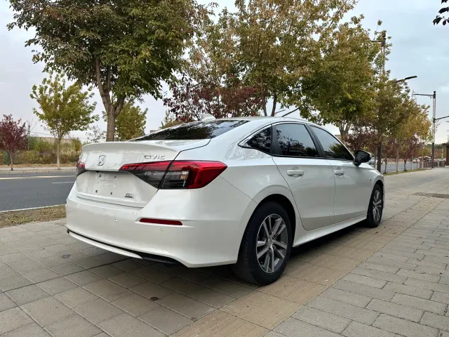 Honda Civic — Фото автомобиля 9
