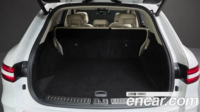 Genesis GV70 — Фото автомобиля 27