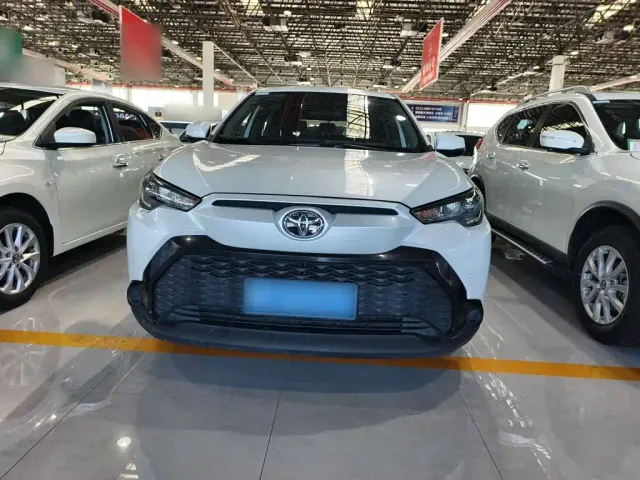 Toyota Frontlander — Фото автомобиля 6