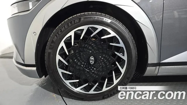 Hyundai Ioniq5 Ioniq5 Long Range AWD — Фото автомобиля 5