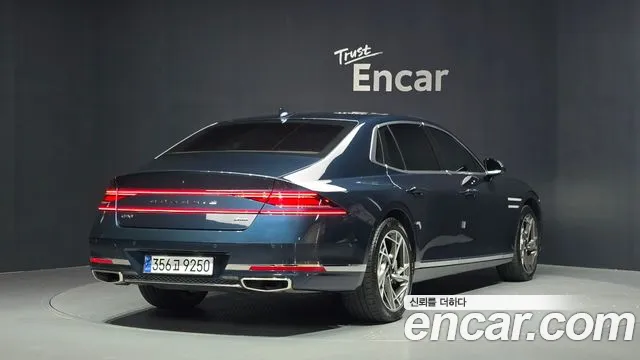 Genesis G90 Бензин 3.5 турбо AWD — Фото автомобиля 2