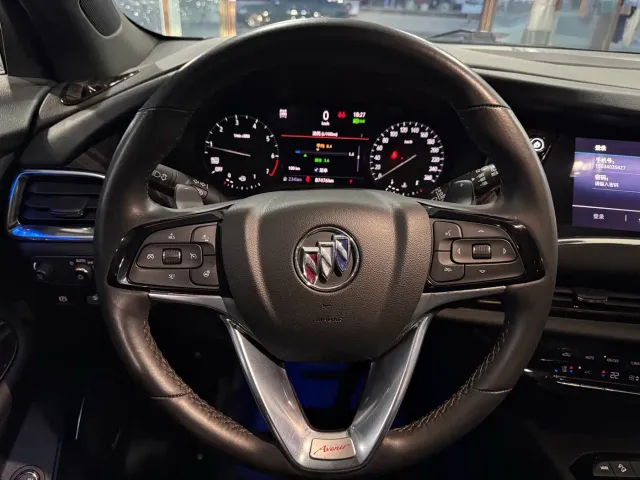 Buick Enclave — Фото автомобиля 13