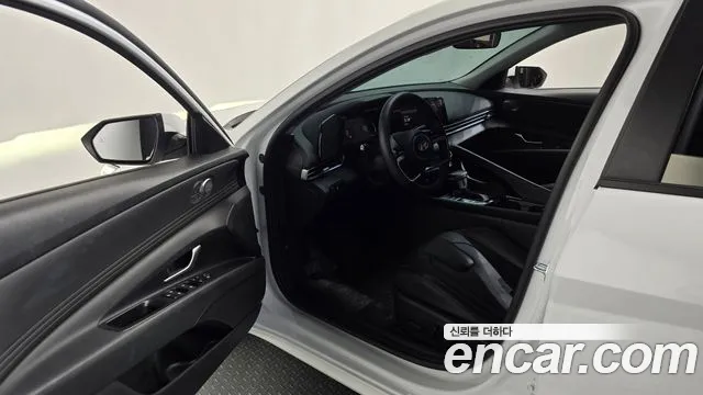 Hyundai AVANTE Новый Avante (CN7) — Фото автомобиля 10