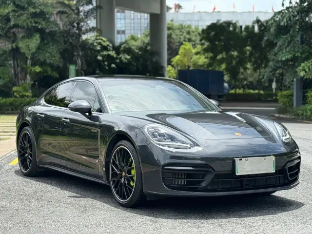 Porsche Panamera — Фото автомобиля 3