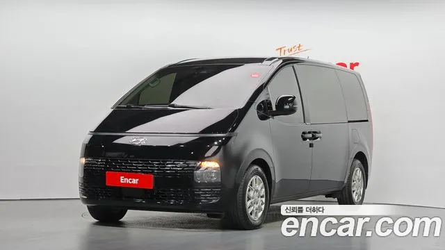 Фотография автомобиля — Hyundai Staria