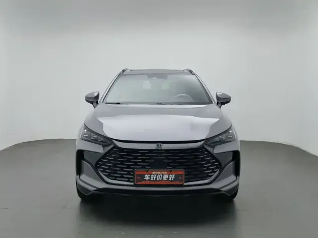 BYD Tang — Фото автомобиля 3