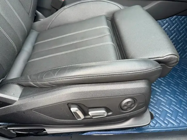 Audi Audi A4L 2023 40 TFSI Luxury Sport — Фото автомобиля 22
