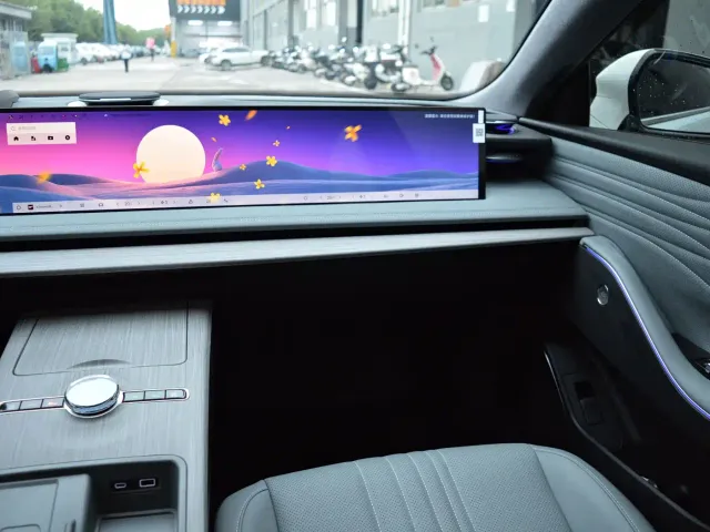 Geely Galaxy E8 — Фото автомобиля 12
