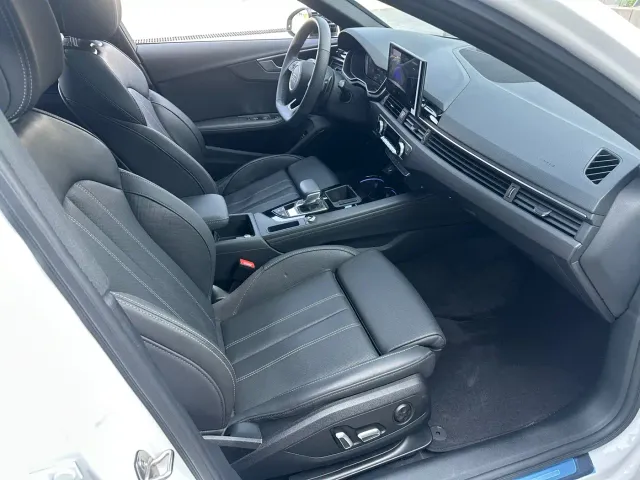 Audi A4L — Фото автомобиля 22