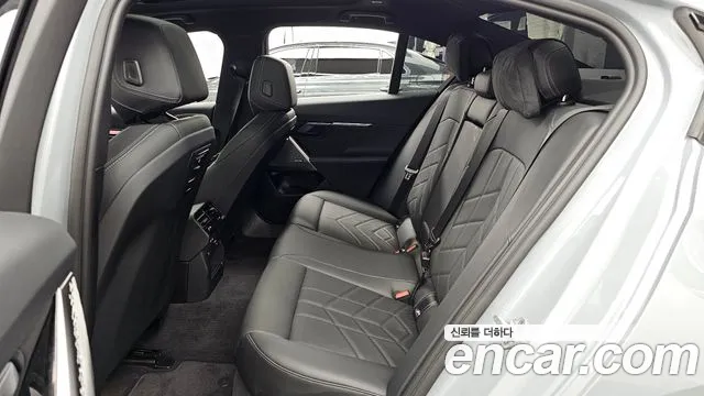 BMW 5-Series — Фото автомобиля 22