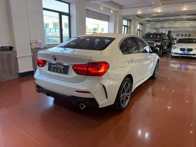 BMW 1 Series — Фото автомобиля 16