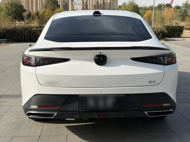 Changan Lamore — Фото автомобиля 12