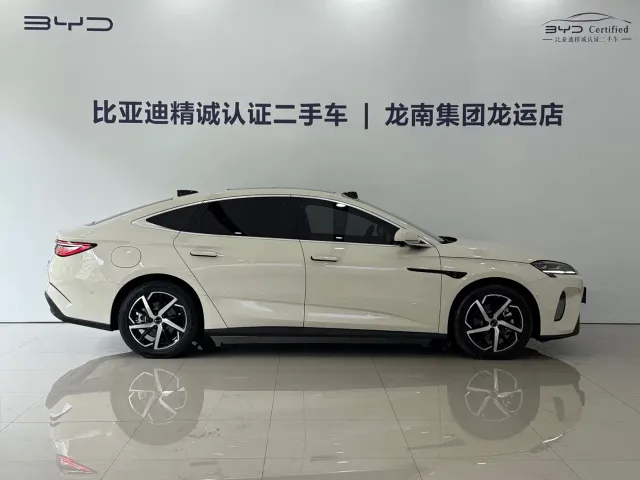 BYD Seal 07 DM-i — Фото автомобиля 9