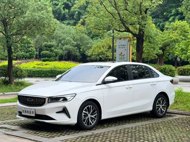 Фотография автомобиля — Geely Emgrand