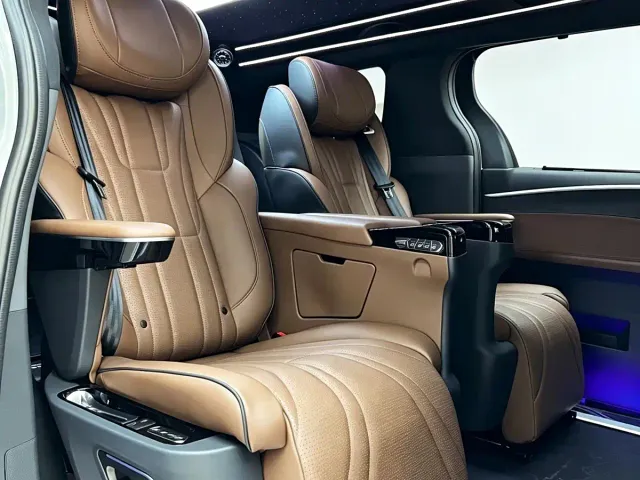 Toyota Granvia 2026 Model 2.5L Hybrid Comfort Edition — Фото автомобиля 12