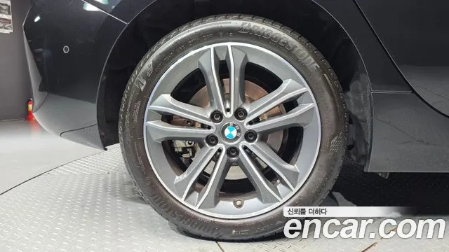 BMW 1-Series — Фото автомобиля 5