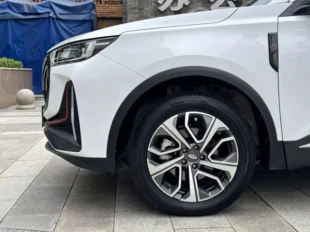 Chery Tiggo 7 PLUS — Фото автомобиля 22