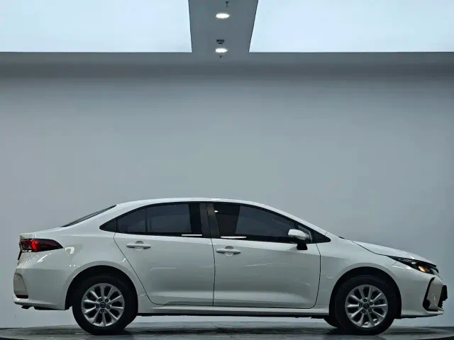 Toyota Corolla — Фото автомобиля 9