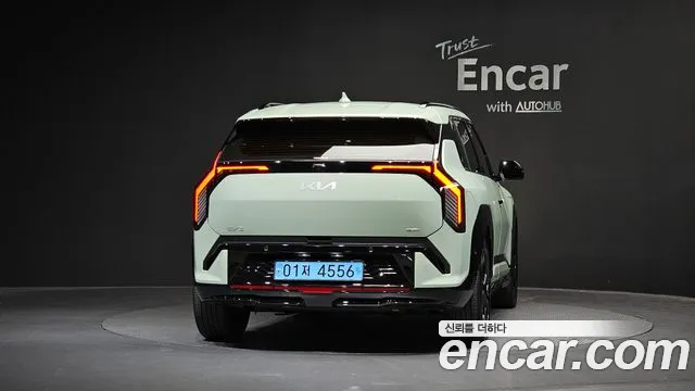 Kia EV3 — Фото автомобиля 3