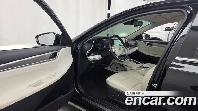 Hyundai Grandeur New — Фото автомобиля 10