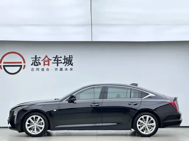 Cadillac CT5 — Фото автомобиля 3