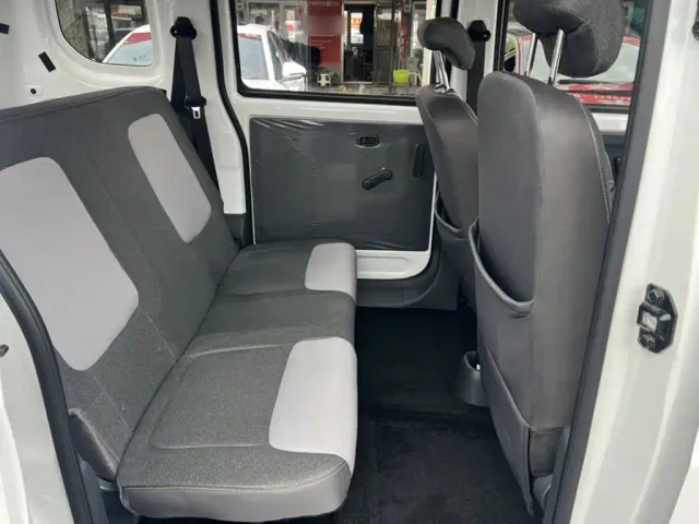 Wuling Zhiguang NEV — Фото автомобиля 12