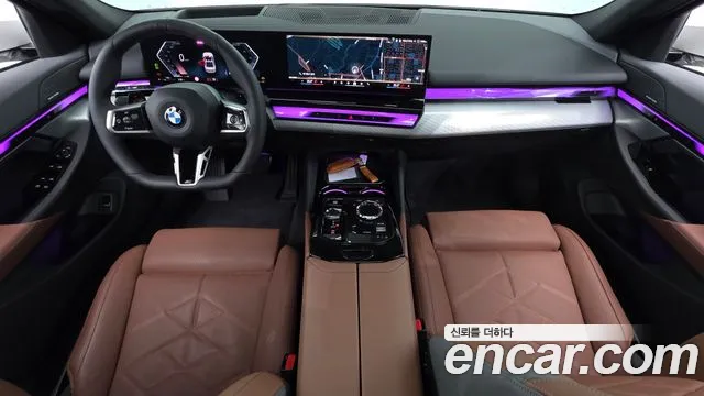 BMW 5 Series G60 — Фото автомобиля 10