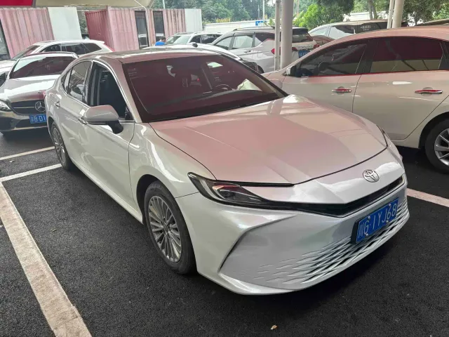 Toyota Camry — Фото автомобиля 3