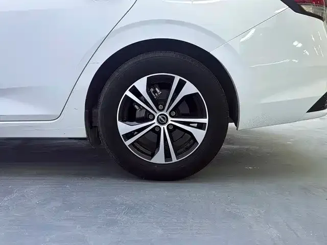 Nissan Sylphy — Фото автомобиля 13