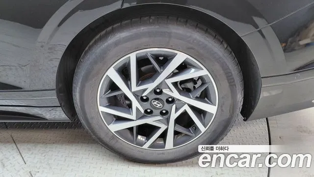 Hyundai Grandeur GN7 — Фото автомобиля 6