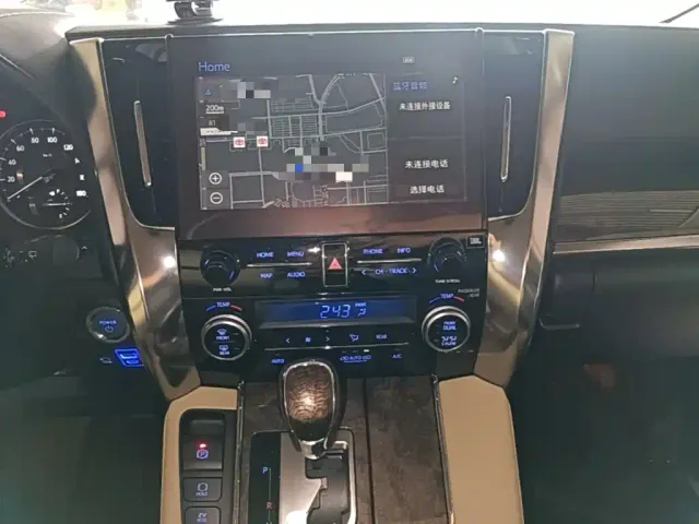 Toyota Alphard — Фото автомобиля 12