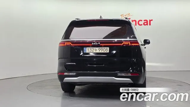 Kia Canival Carnival 4 поколение 9 мест Prestige — Фото автомобиля 4