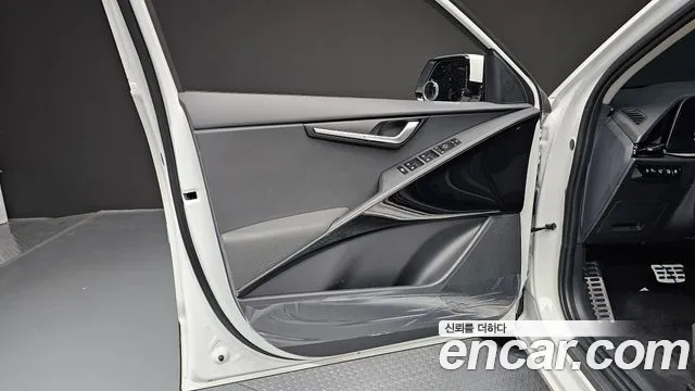 Kia Niro The All New — Фото автомобиля 13