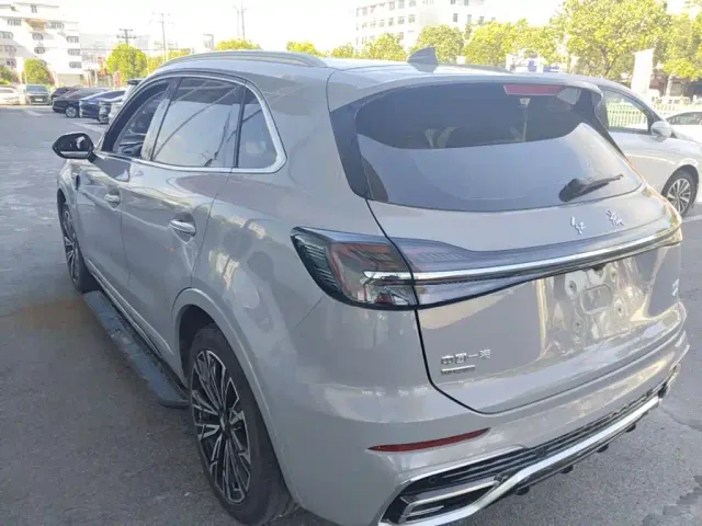 Hongqi HS5 — Фото автомобиля 4
