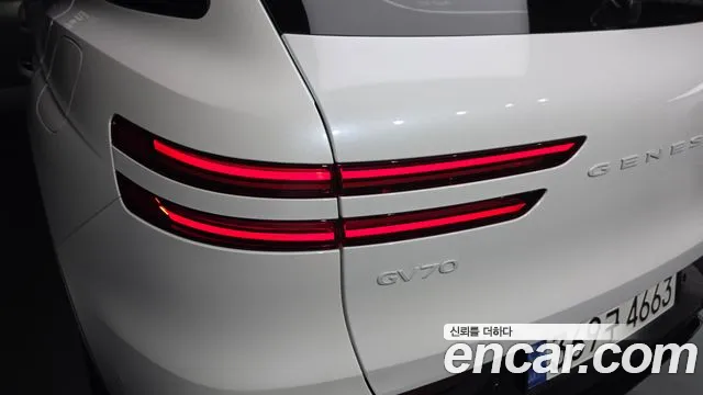 Genesis GV70 3.5T Бензин AWD — Фото автомобиля 22