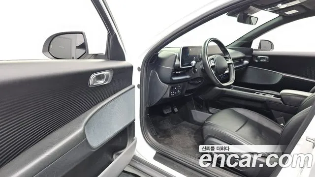 Hyundai Ioniq 6 — Фото автомобиля 10
