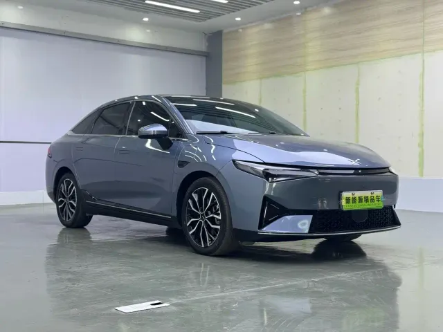 Xpeng P5 — Фото автомобиля 3