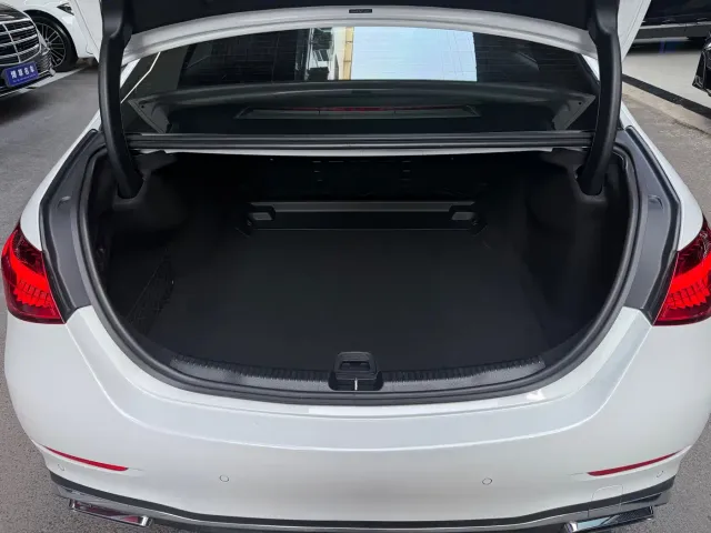 Mercedes-Benz C-Class — Фото автомобиля 18