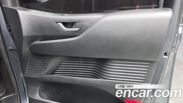 Hyundai Staria — Фото автомобиля 14