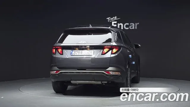 Hyundai Tucson Tucson (NX4) Бензин 1.6 турбо 2WD — Фото автомобиля 4