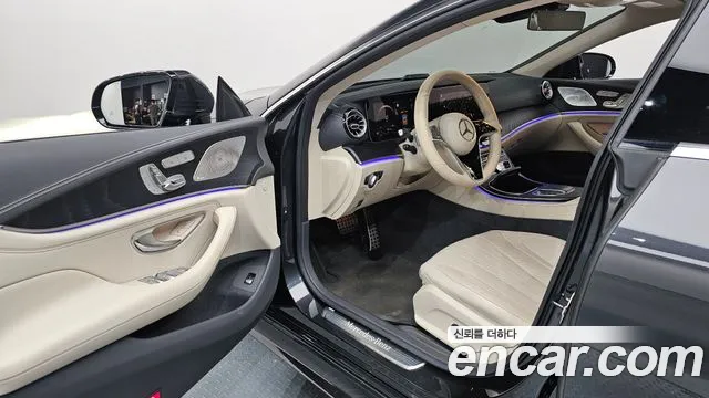 Mercedes-Benz CLS-Class — Фото автомобиля 9