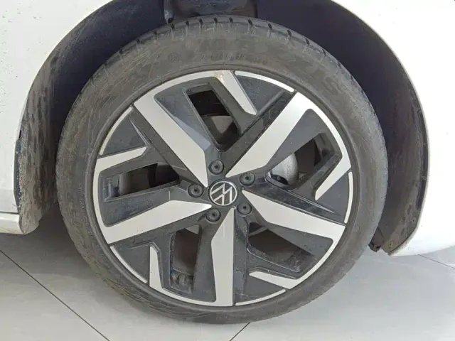 Volkswagen Lamando — Фото автомобиля 6