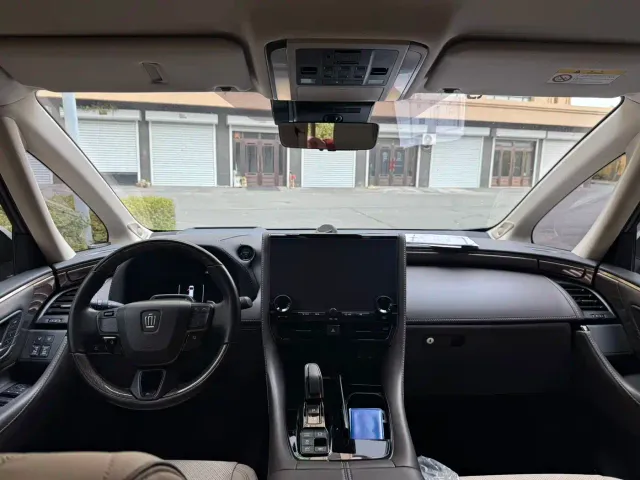 Toyota Vellfire — Фото автомобиля 6